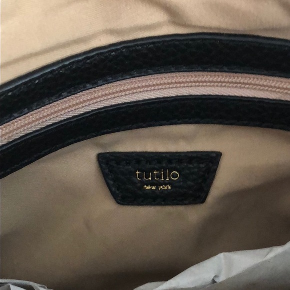 {t} tutilo Black crossbody bag/purse - Picture 6 of 6